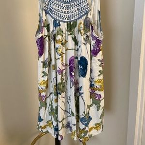 Anthropologie One September Top: NWT, Small
